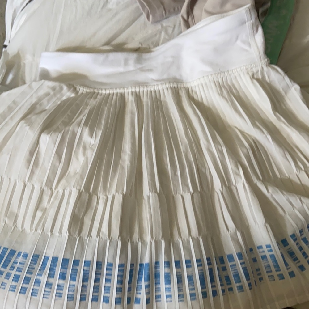 Ivivva/ Lululemon skirt size kids 10